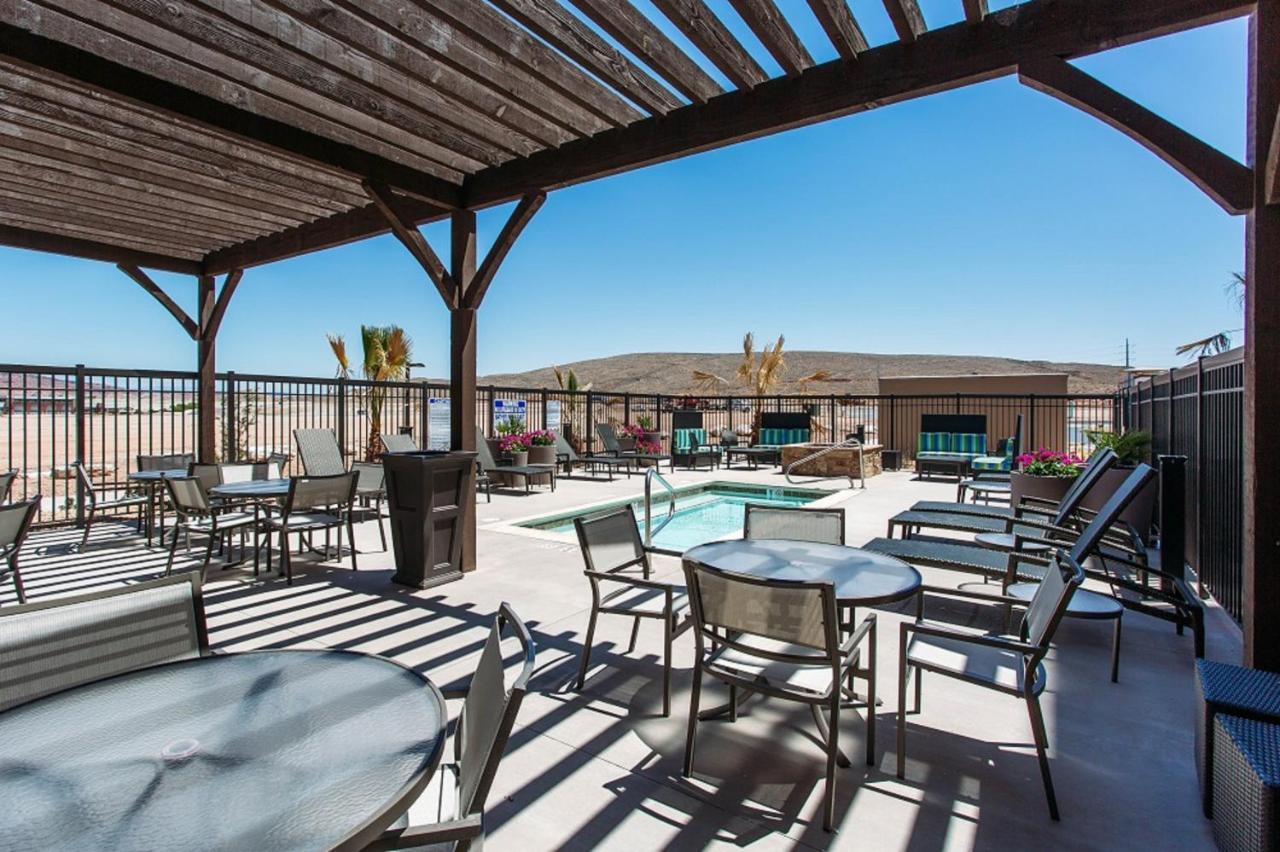 Hampton Inn & Suites St. George Exterior photo